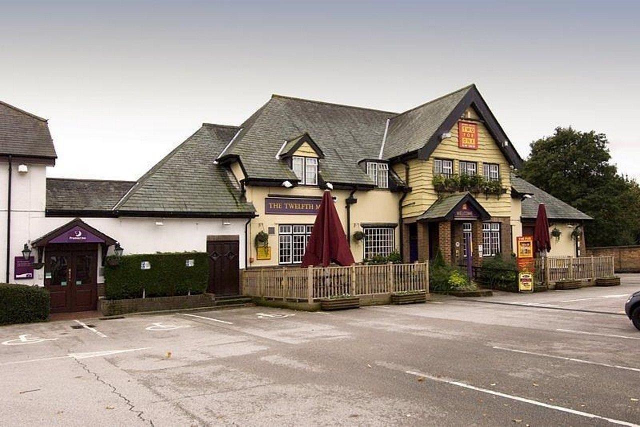 Premier Inn Premier Inn Wirral Greasby Екстериор снимка